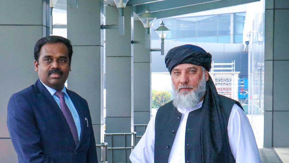 Afghan trade chief in India amid strained Pakistan-Afghanistan ties